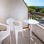 Tropic Park 4*