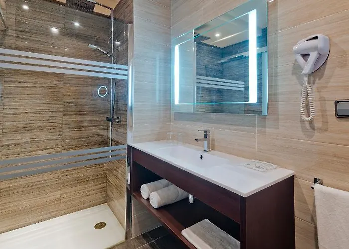 Tropic Park Курортный комплекс 4*
