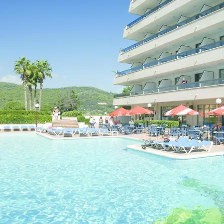 Tropic Park Мальграт-де-Мар