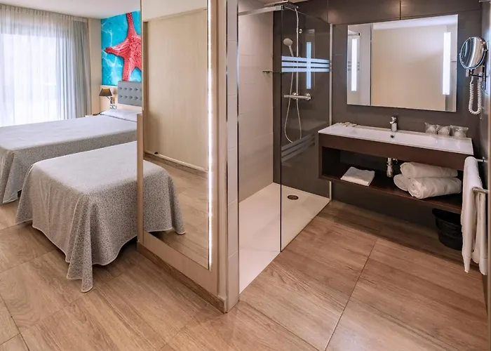 Tropic Park 4*
